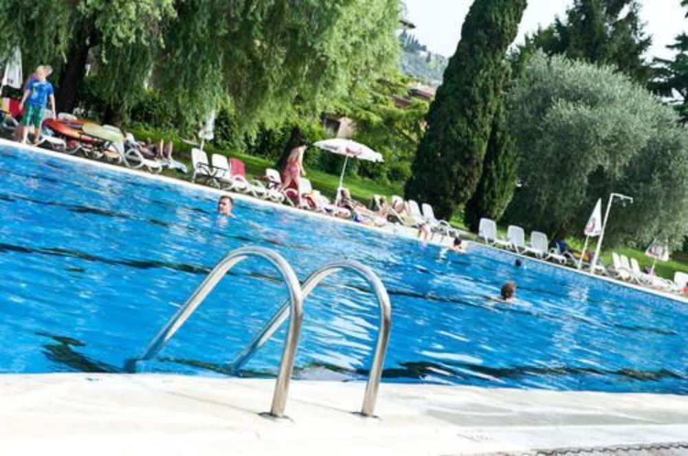 Hotel Palme & Suite غارْدا المظهر الخارجي الصورة