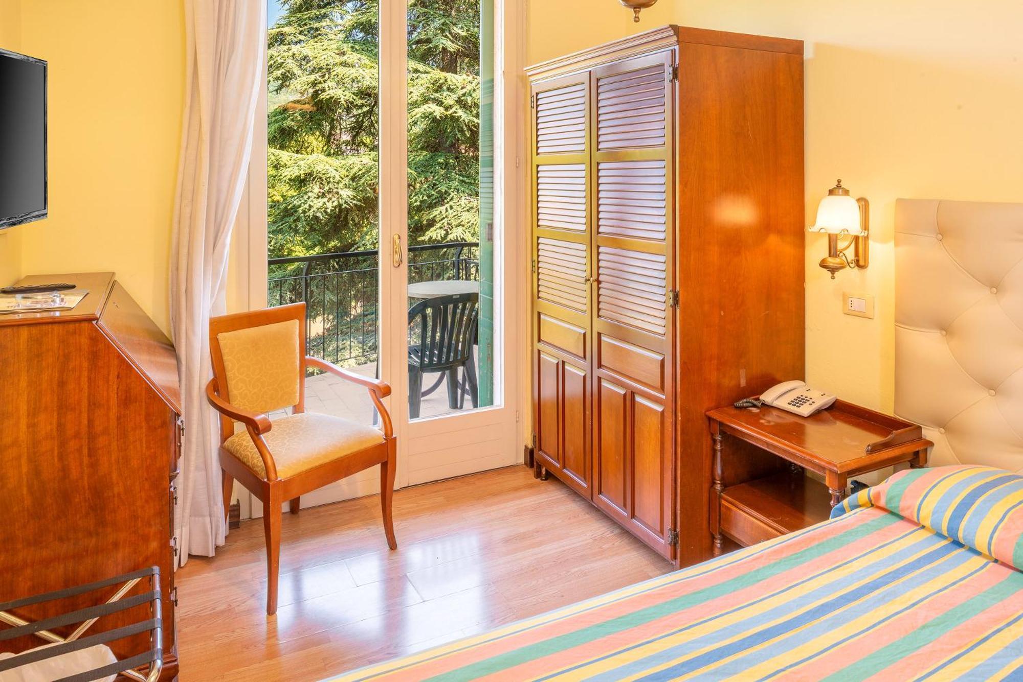 Hotel Palme & Suite غارْدا المظهر الخارجي الصورة