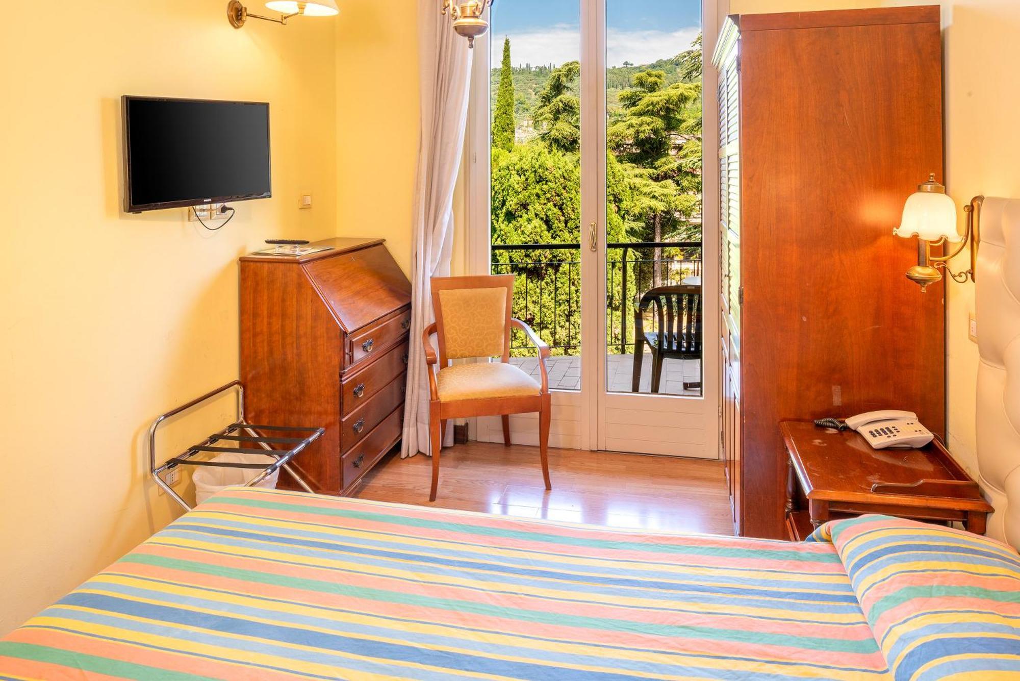 Hotel Palme & Suite غارْدا المظهر الخارجي الصورة